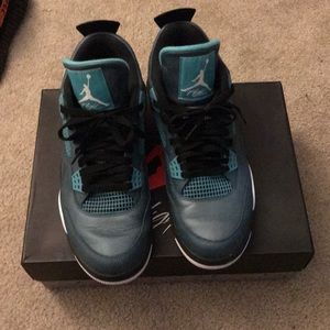 Air Jordan 4 Retro 30th teal